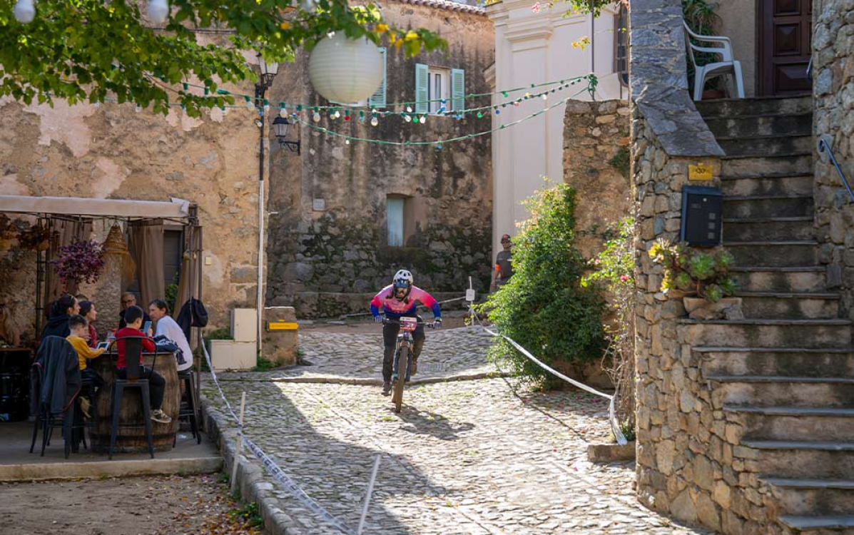 Die Familienwanderung mit Verkostung, eine andere Art, dieses Festival zu erleben © ATC – Paul Grossetti