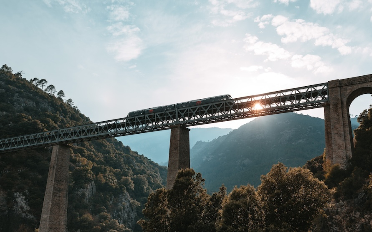 Le "Trinichellu" pour traverser les vallées corses © Adobestock