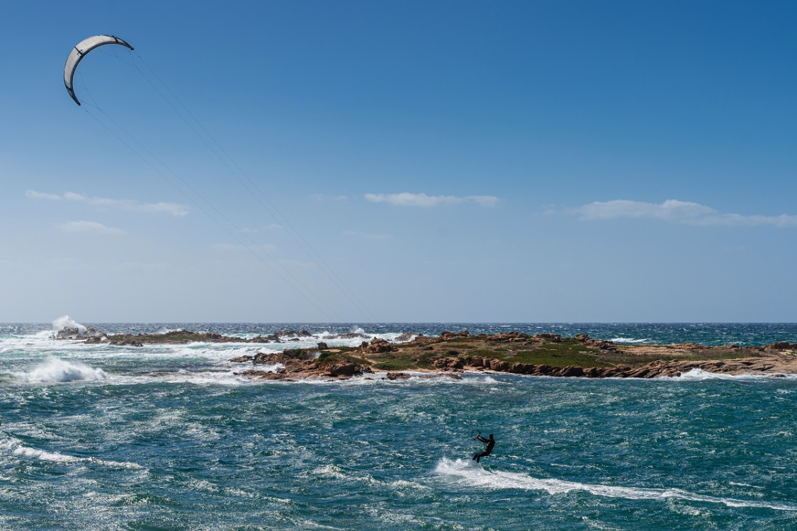 Kitesurf en Corse par grand vent
