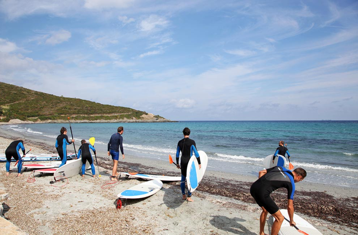 ©ATC S.ALESSANDRI  Profitez de la mer en faisant du paddle sur les plages Corses 