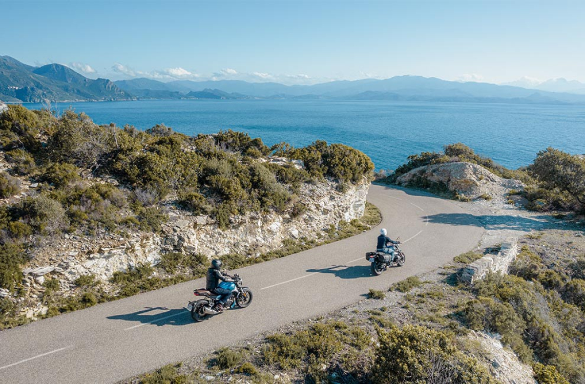 Free drive around Corsica ©AUDRIC PRODUCTION