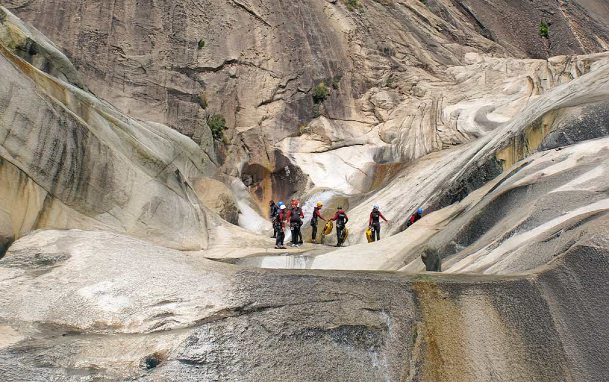 Canyoning in the heart of the Corsican landscape