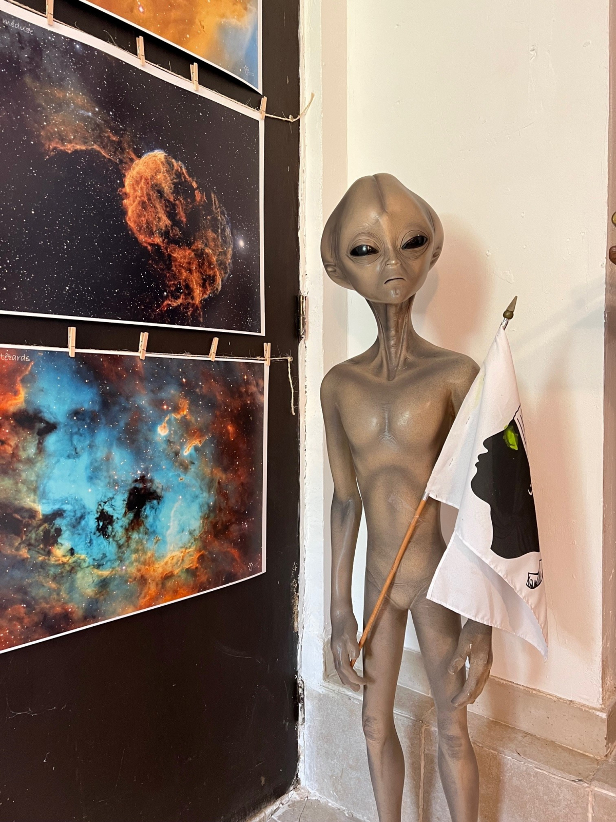 L'alien attend les visiteurs @ATC