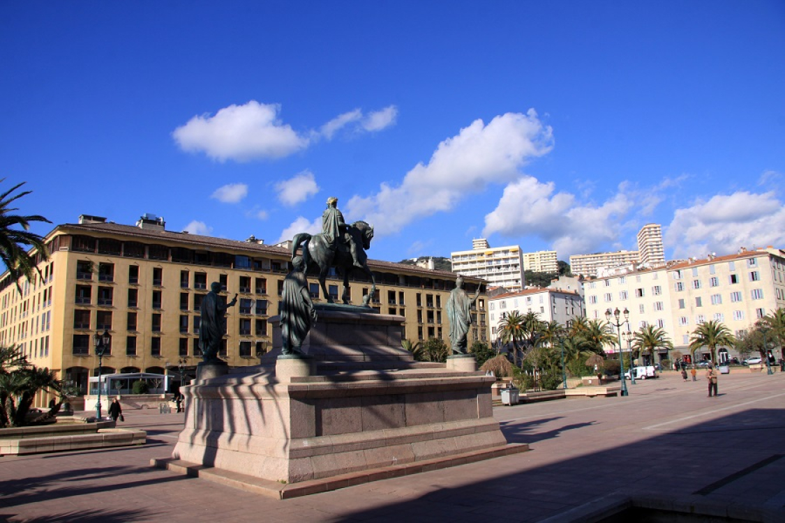 La Statue de Napoléon Place du Diamant Ajaccio ©ATC