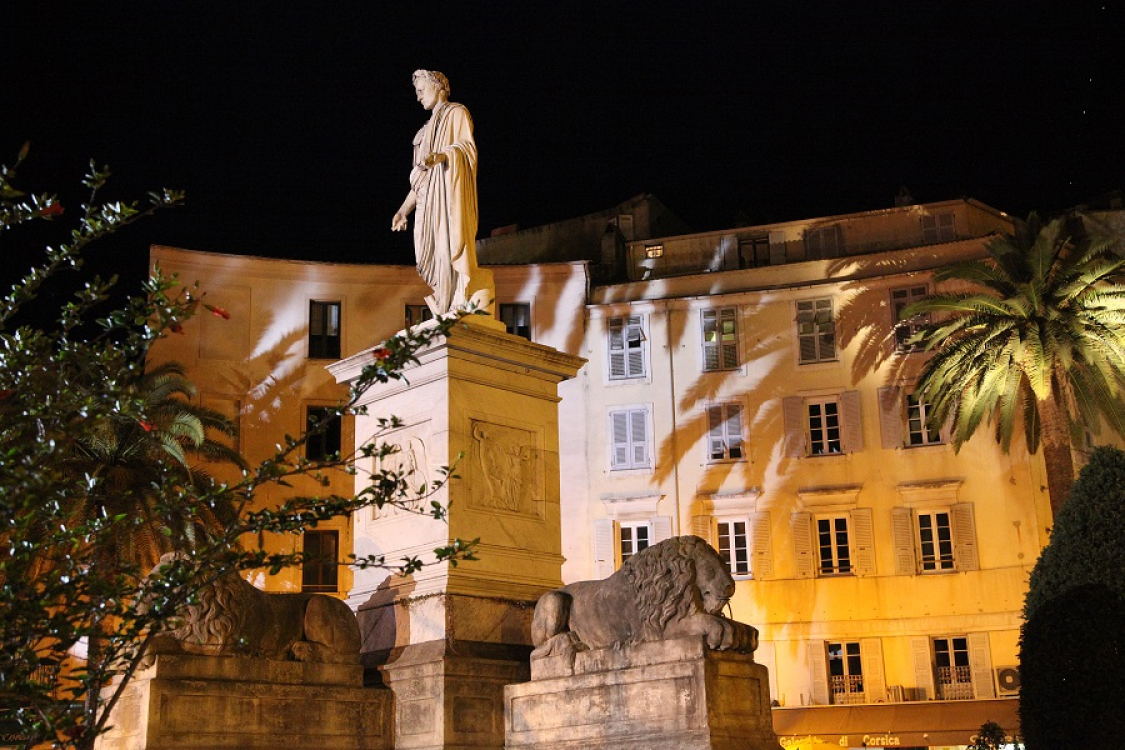 La Place Foch Ajaccio ©ATC