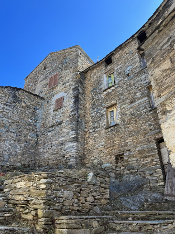 Maisons en pierres de Bustanicu ©ATC