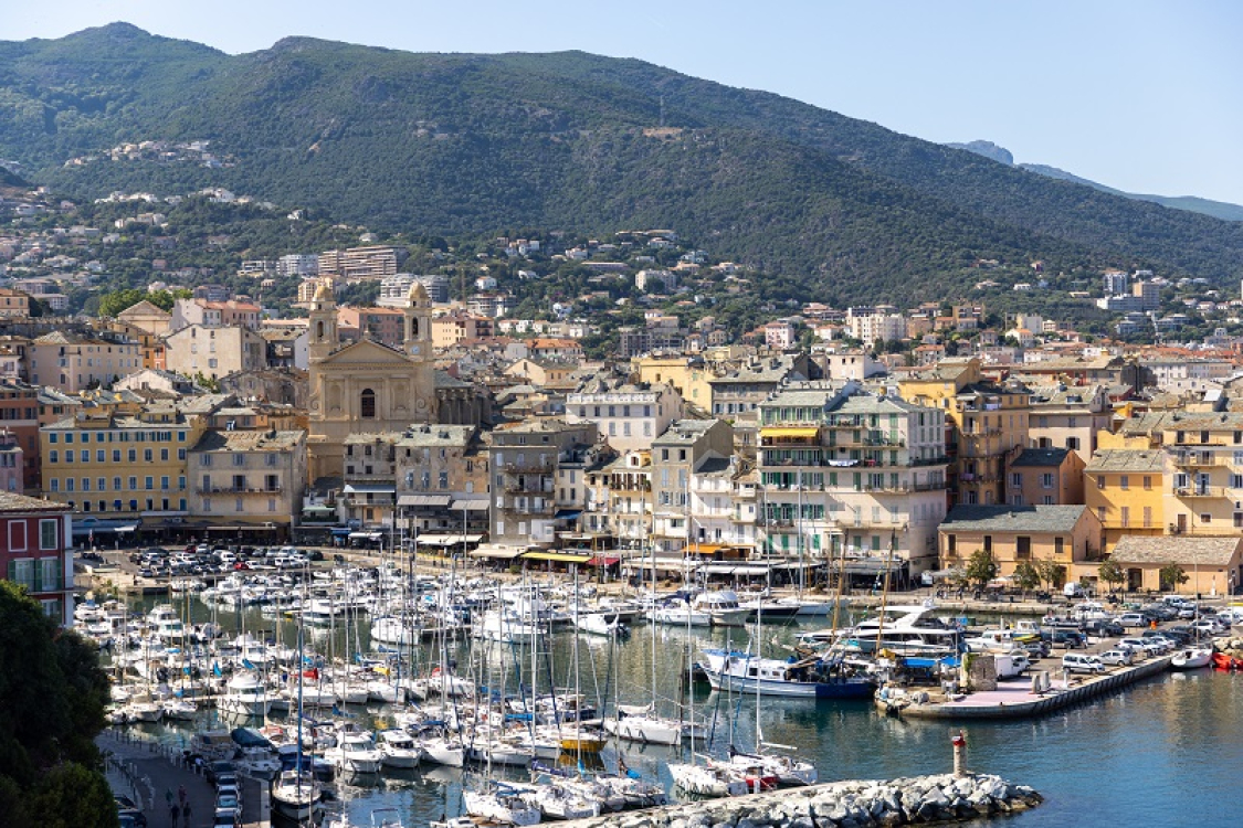 Vue sur le vieux port de Bastia©ATC M.A NORMAND-ALESSANDRI