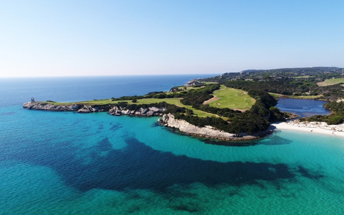 sperone-golf-drone-vue-mer-bonifacio-corsica-corse-tourime