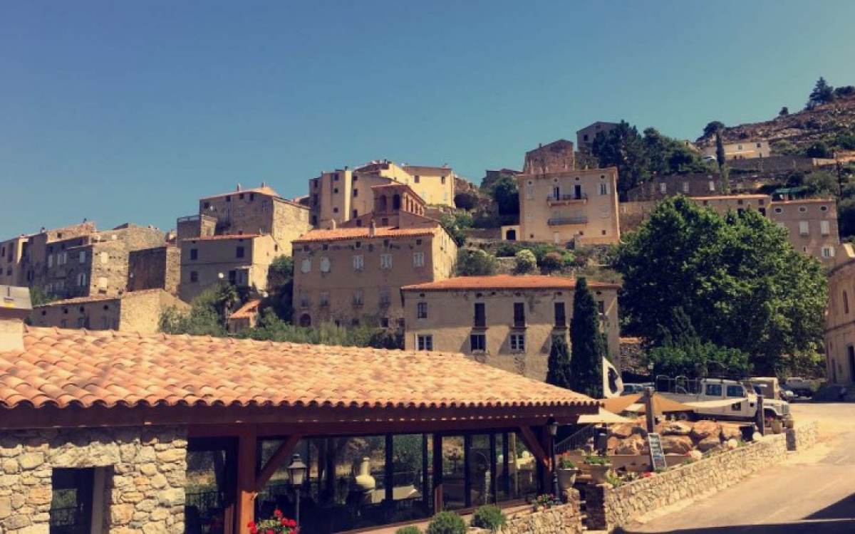 Balagne-Lama-villa-sentierpatrimoine-tourisme-corse