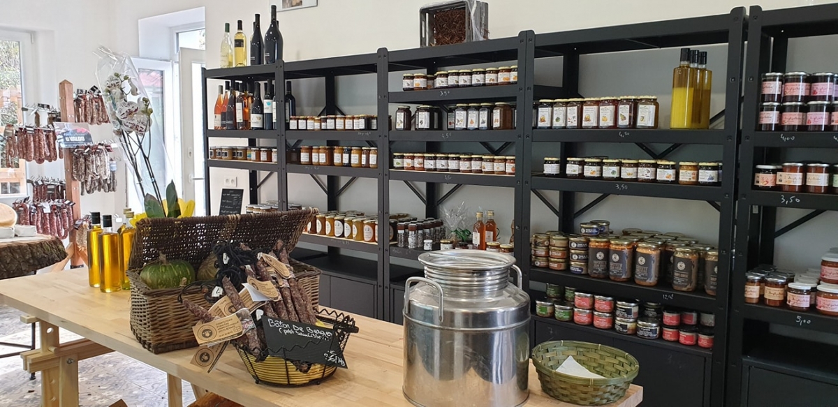 interieur halle des producteurs